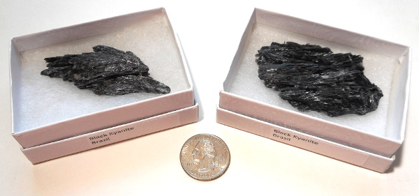 Black Kyanite, Medium, Gift Box - 5 Pieces